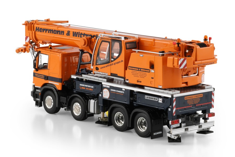 93062