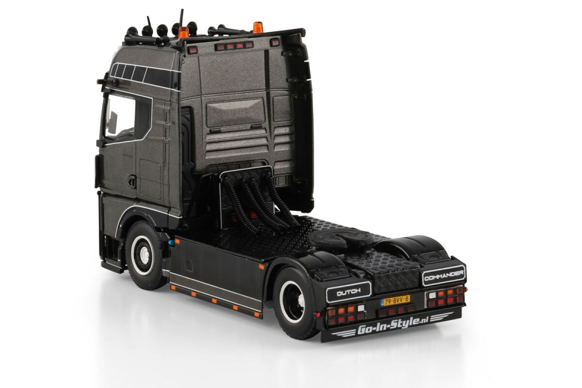 MAN TGX GX 4X2 Premium Line Dutch Commander 1:50 - 93066