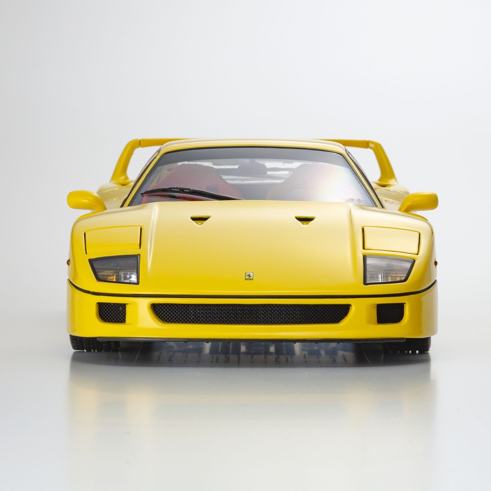 Ferrari F40 1987 Giallo Modena 1:18 - 93135