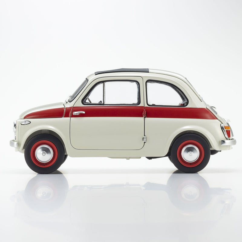 Fiat Nuova 500 Sport Grigio Chiaro con Linea Rossa sulla Fiancata 1:18 - 93166