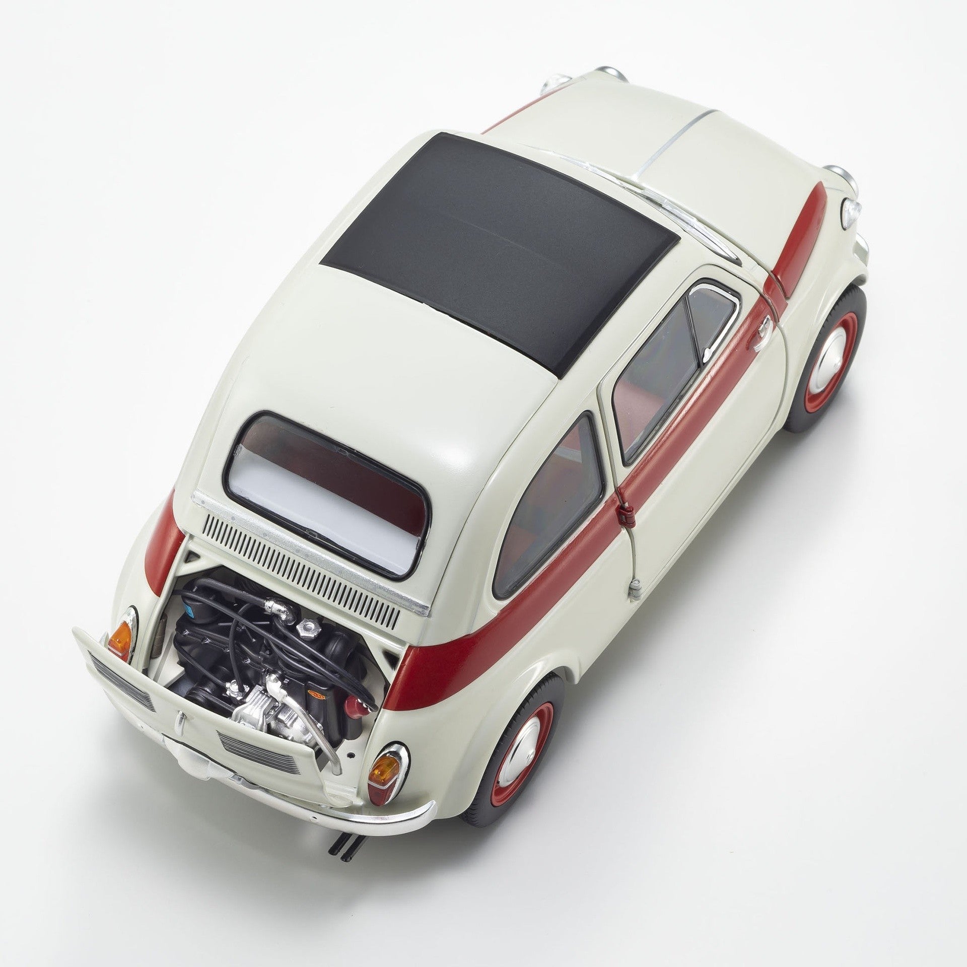 Fiat Nuova 500 Sport Grigio Chiaro con Linea Rossa sulla Fiancata 1:18 - 93167