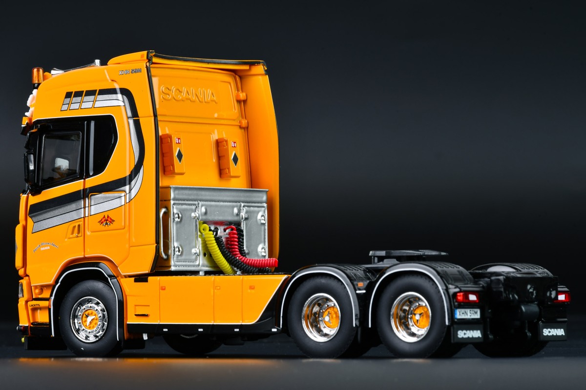 93491