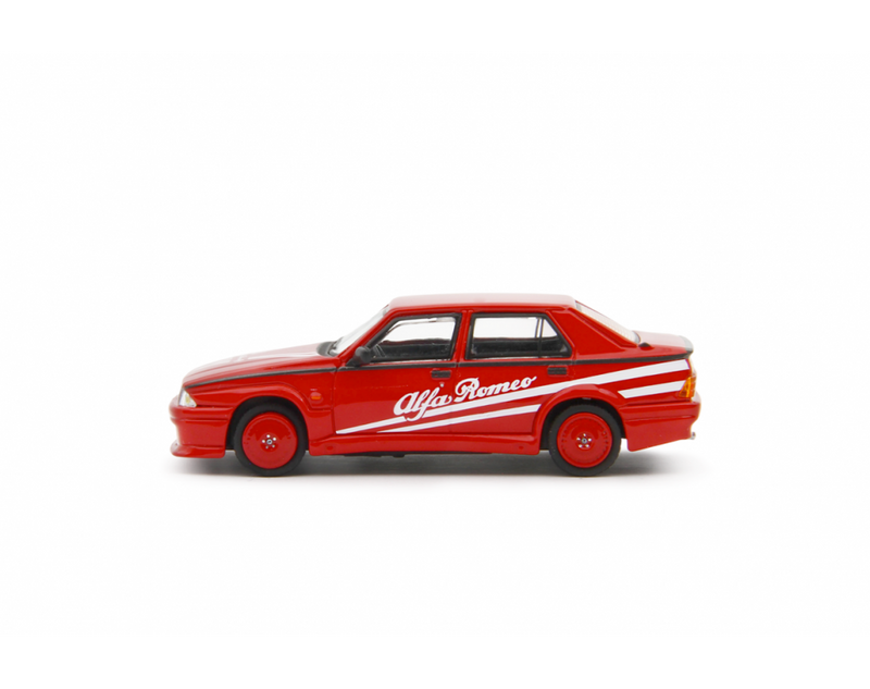 Alfa Romeo Alfa 75 1.8i Turbo Evoluzione 1987 Red Alfa Romeo 1:64 - 93546