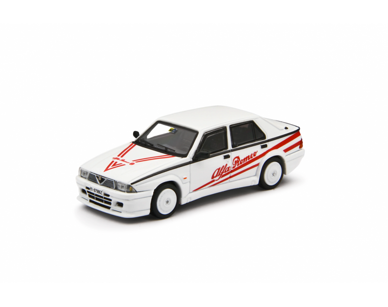 Alfa Romeo Alfa 75 1.8i Turbo Evoluzione 1987 Bianco 1:64 - 93559