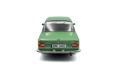 BMW 1602 1971 Green Taiga 1:18 - 93845