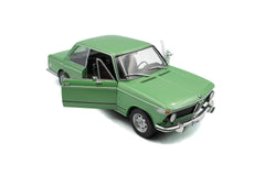 BMW 1602 1971 Green Taiga 1:18 - 93849