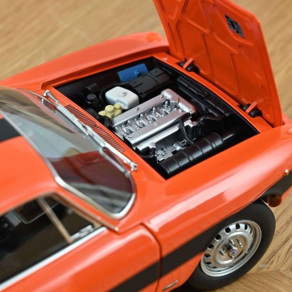 Alfa Romeo 2000 GTV 1973 Orange Black 1:18 - 93905