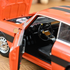Alfa Romeo 2000 GTV 1973 Orange Black 1:18 - 93906