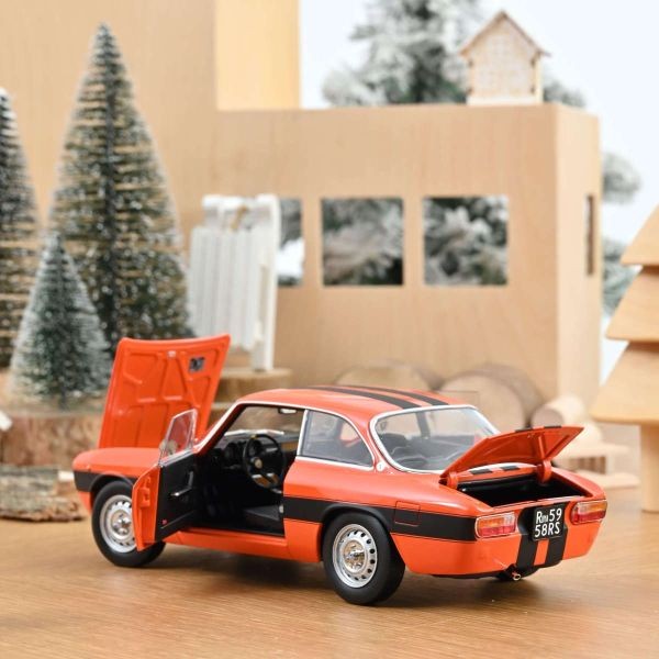 Alfa Romeo 2000 GTV 1973 Orange Black 1:18 - 93908
