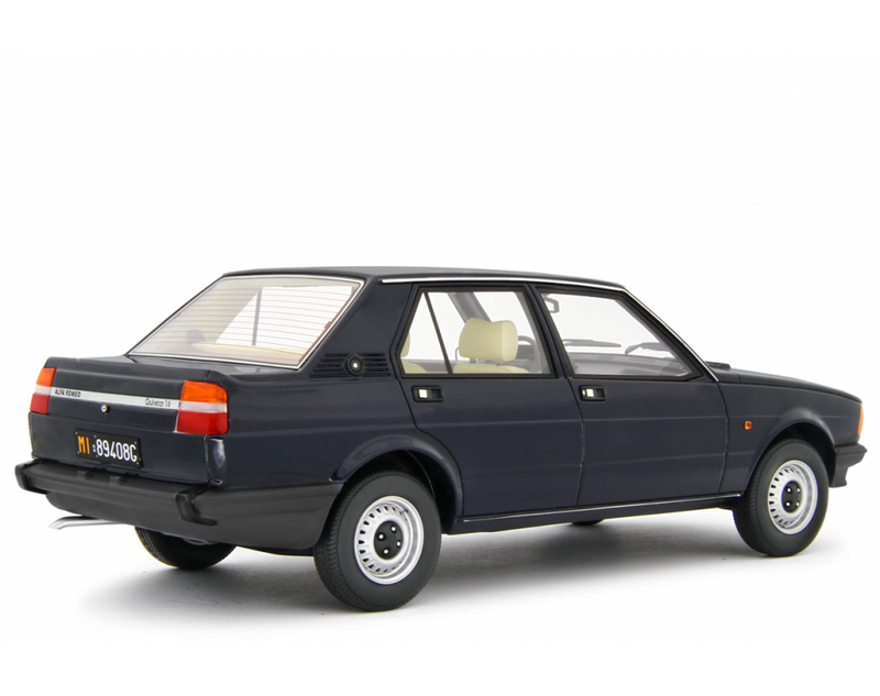 Alfa Romeo Giulietta 1.6 - 1.8 1980 Blu Olandese 1:18 - 94053
