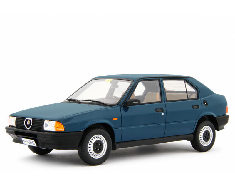 Alfa Romeo 33 1.3S Edizione 1985 Verde 1:18 - 94075