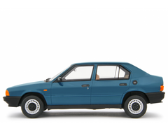 Alfa Romeo 33 1.3S Edizione 1985 Verde 1:18 - 94077