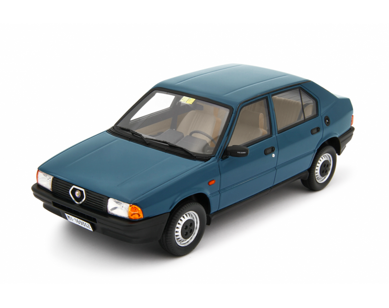 Alfa Romeo 33 1.3S Edizione 1985 Verde 1:18 - 94078