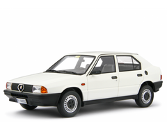 Alfa Romeo 33 1.3S Edizione 1985 Bianco 1:18 - 94091