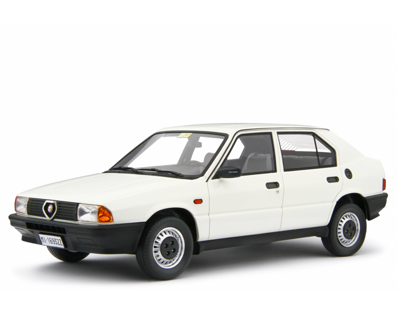 Alfa Romeo 33 1.3S Edizione 1985 Bianco 1:18 - 94091