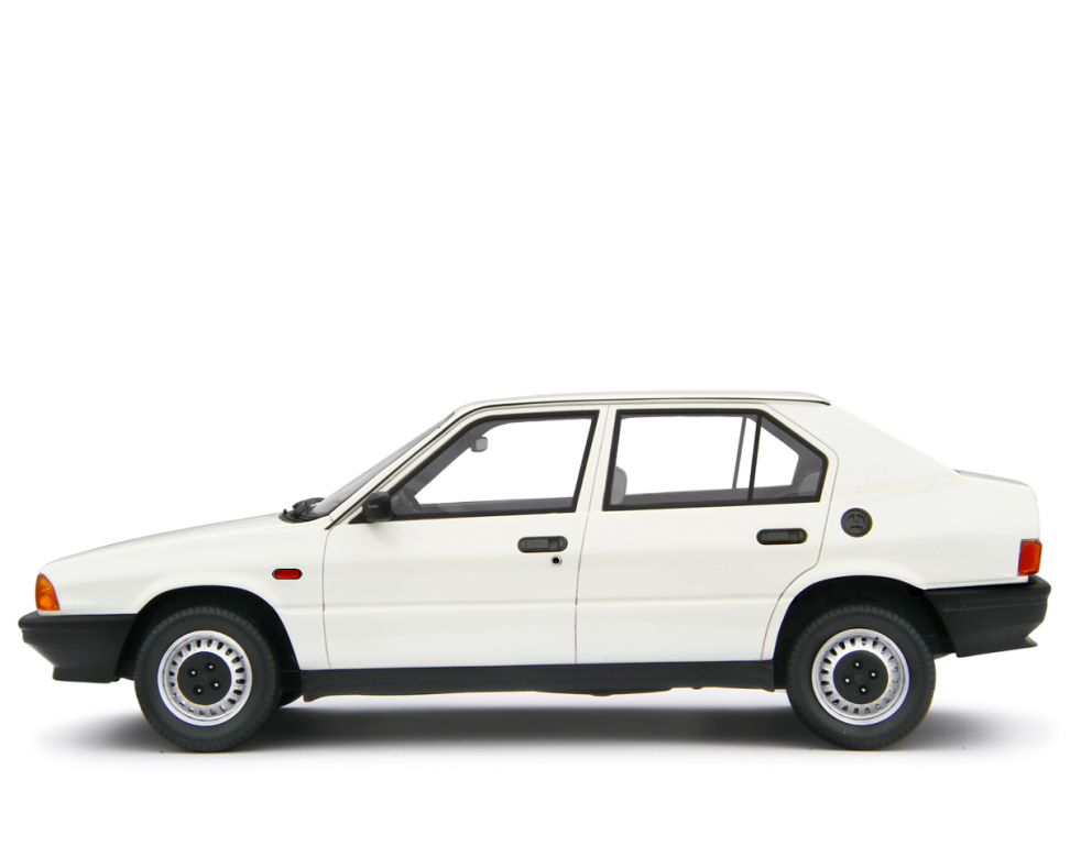Alfa Romeo 33 1.3S Edizione 1985 Bianco 1:18 - 94093