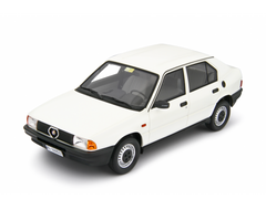 Alfa Romeo 33 1.3S Edizione 1985 Bianco 1:18 - 94094
