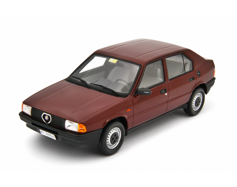 Alfa Romeo 33 1.3S Edizione 1985 Rosso amaranto 1:18 - 94148