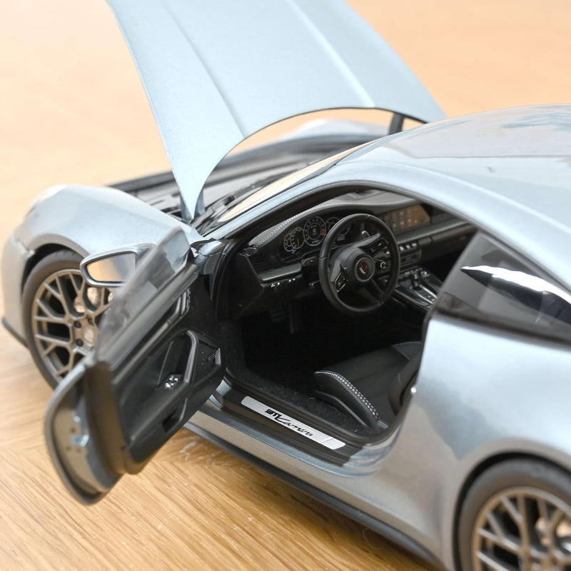 Porsche 911 Carrera 2025 964polarsilvermetallic  1:18 - 94197