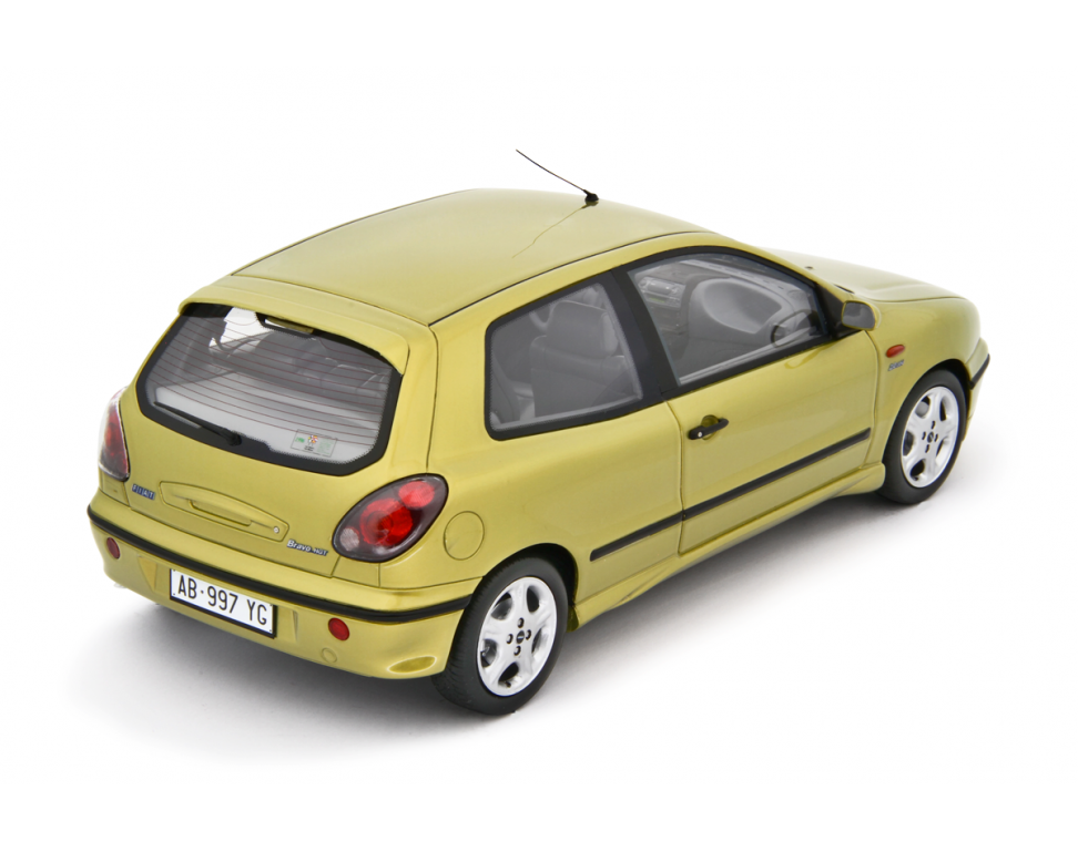 Fiat Bravo 2.0 HGT 1995 Giallo Superga 1:18 - 94255