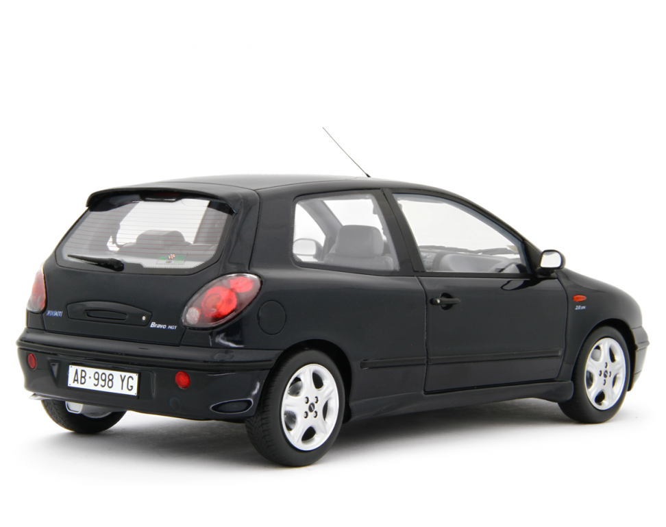 Fiat Bravo 2.0 HGT 1995 Nero Inchiostro Metallizzato 1:18 - 94263