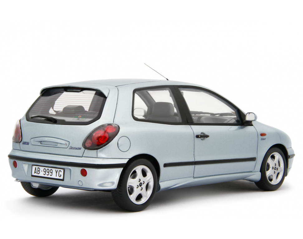 Fiat Bravo 2.0 HGT 1995 Grigio Sassi 1:18 - 94301