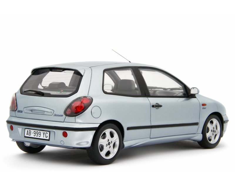 Fiat Bravo 2.0 HGT 1995 Grigio Sassi 1:18 - 94301