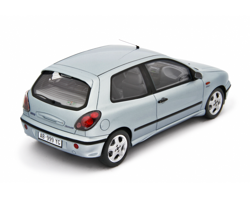 Fiat Bravo 2.0 HGT 1995 Grigio Sassi 1:18 - 94304