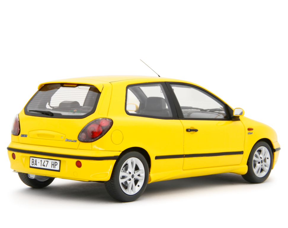 Fiat Bravo 2.0 HGT 1995 Giallo Ginestra 1:18 - 94312
