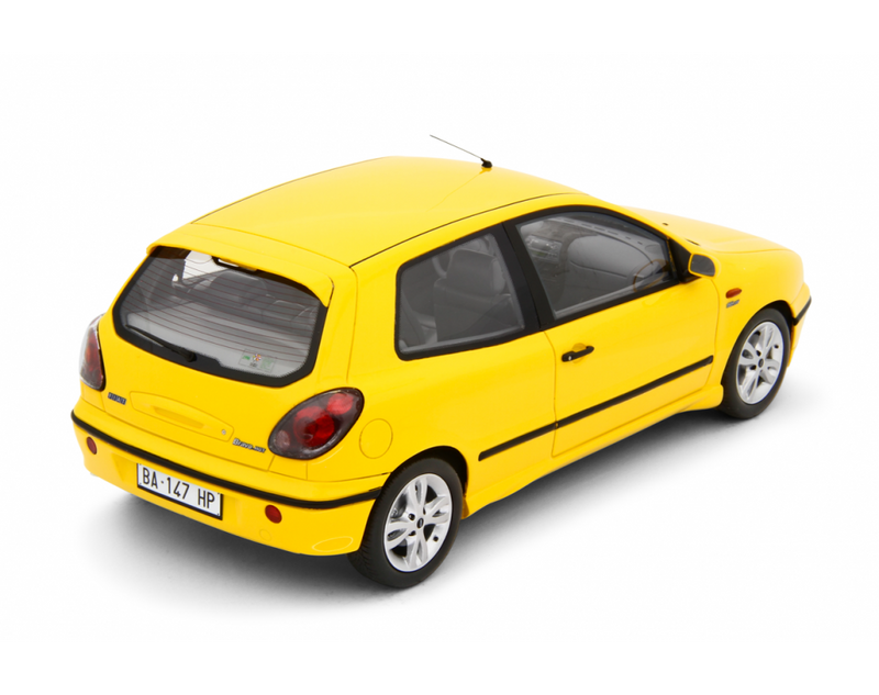 Fiat Bravo 2.0 HGT 1995 Giallo Ginestra 1:18 - 94315