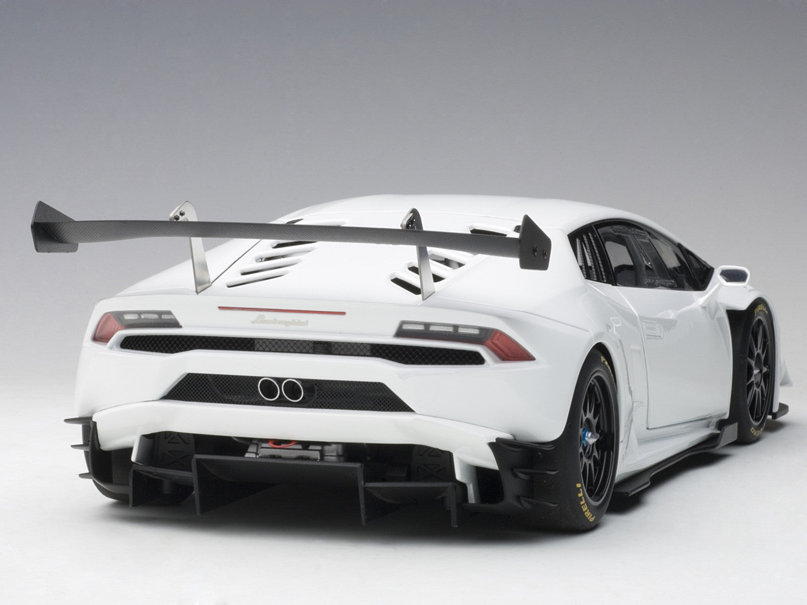 Lamborghini Huracan Super Trofeo 2015 bianco isis/ white 1:18 - 955