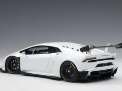 Lamborghini Huracan Super Trofeo 2015 bianco isis/ white 1:18 - 957
