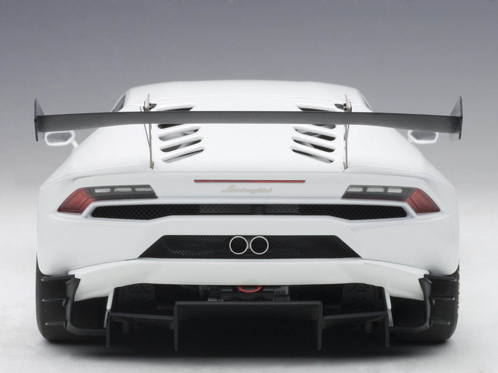 Lamborghini Huracan Super Trofeo 2015 bianco isis/ white 1:18 - 960