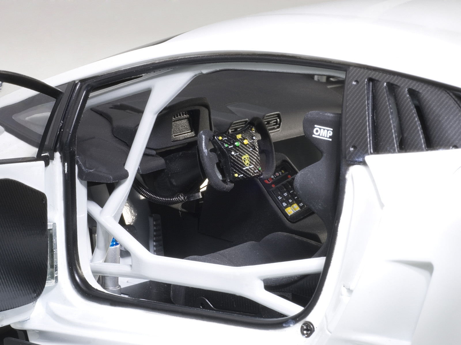 962