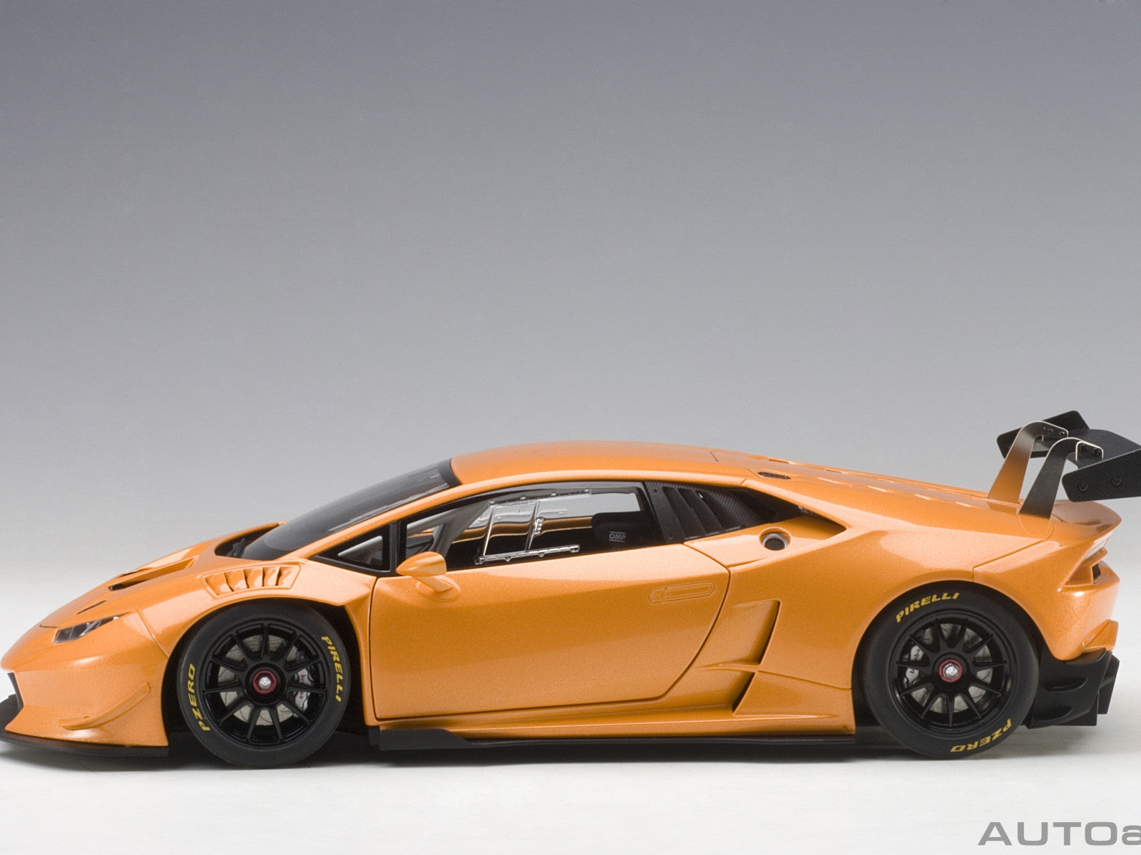 Lamborghini Huracan Super Trofeo 2015 arancio borealis / pearl orange 1:18 - 977