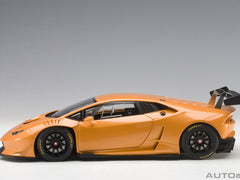 Lamborghini Huracan Super Trofeo 2015 arancio borealis / pearl orange 1:18 - 977
