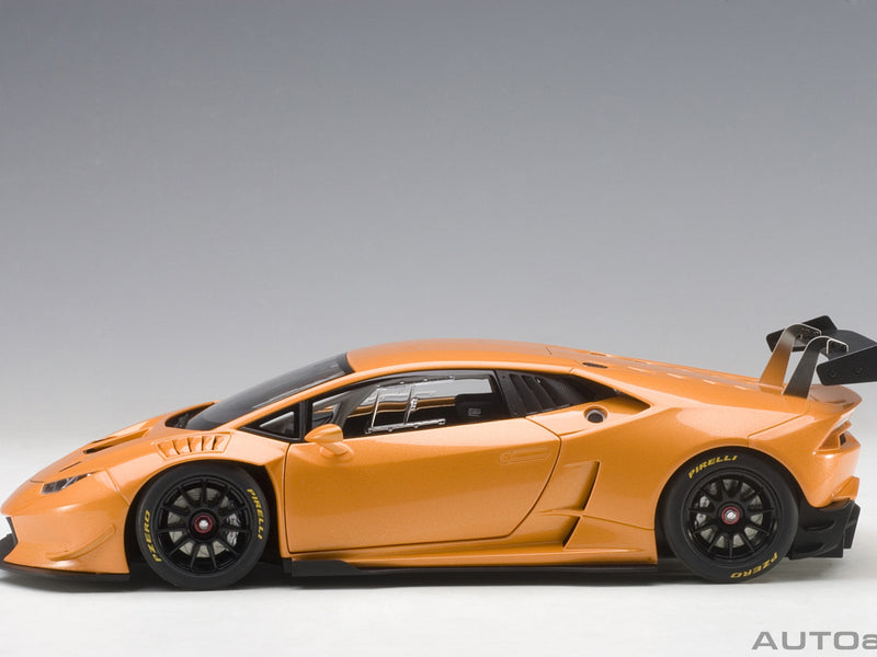 Lamborghini Huracan Super Trofeo 2015 arancio borealis / pearl orange 1:18 - 977
