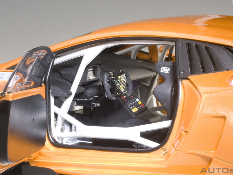 Lamborghini Huracan Super Trofeo 2015 arancio borealis / pearl orange 1:18 - 981