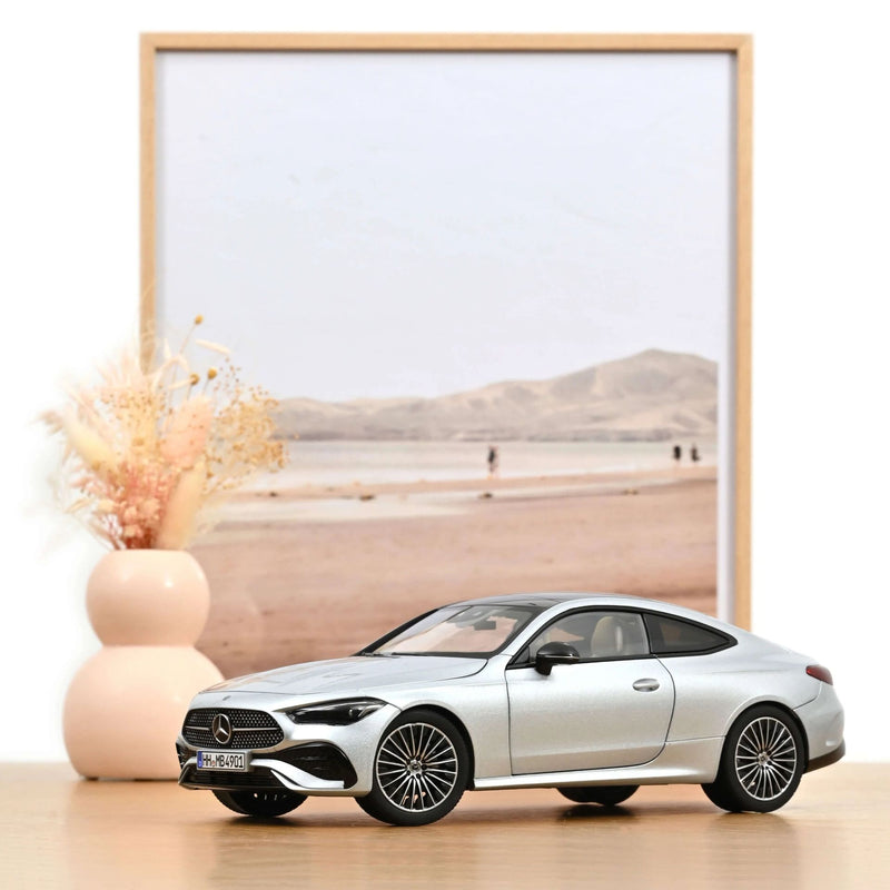Mercedes-Benz CLE Coupé 2024 Hightech Silver 1:18-2
