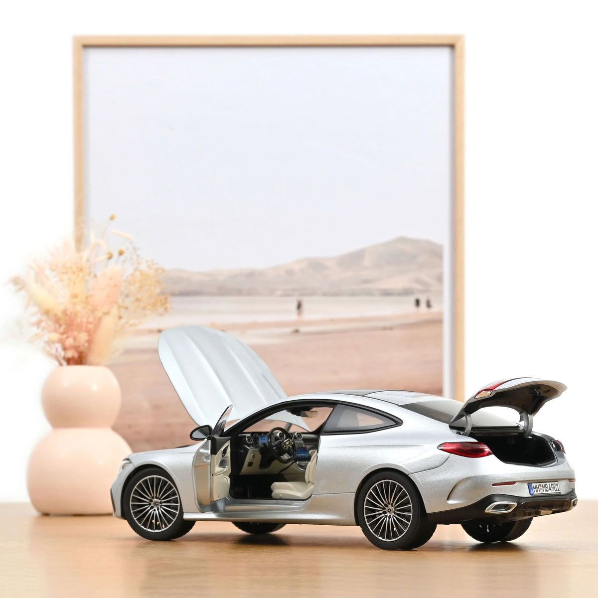 Mercedes-Benz CLE Coupé 2024 Hightech Silver 1:18-3