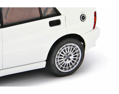 Lancia Delta HF Integrale Evo II 1992-94 Bianco 1:18-9
