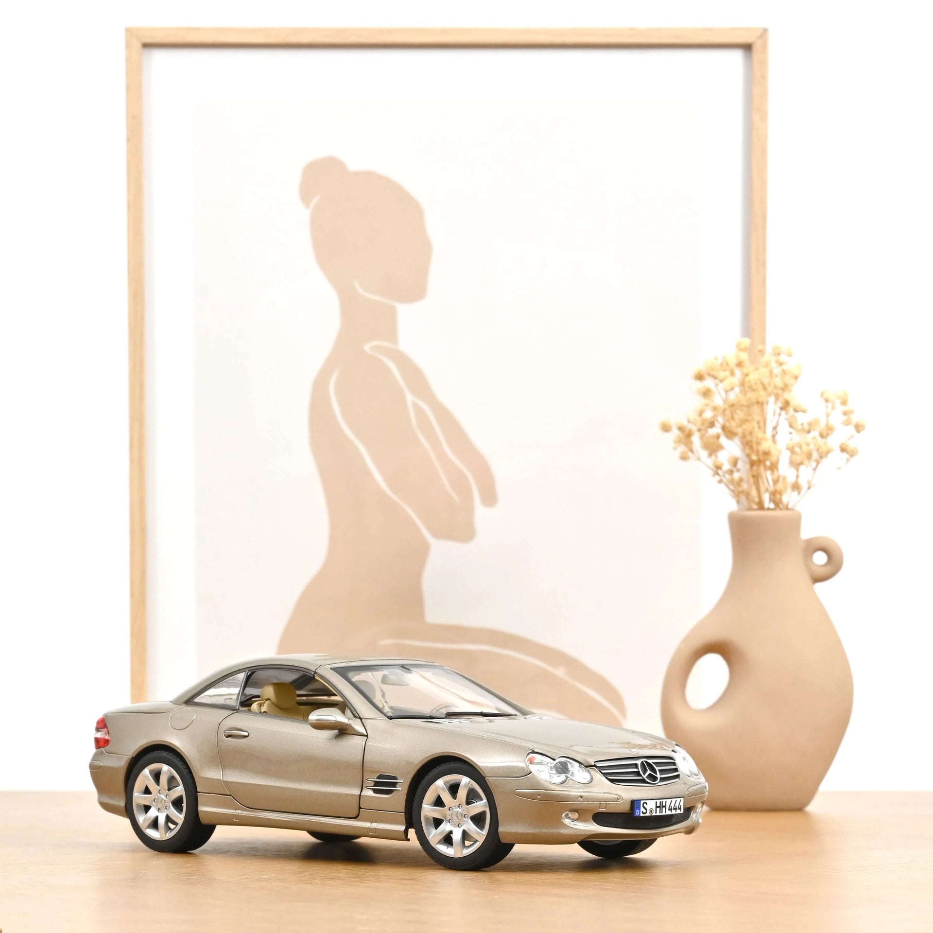 Mercedes-Benz SL 500 2003 Beige Travertin 1:18
