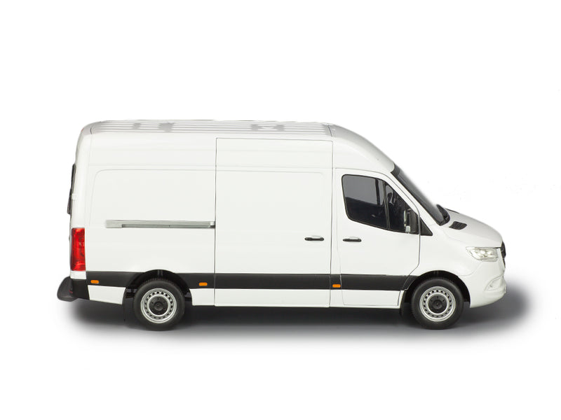 Mercedes-Benz Sprinter (W907) 2018 Arctic White 1:18-3
