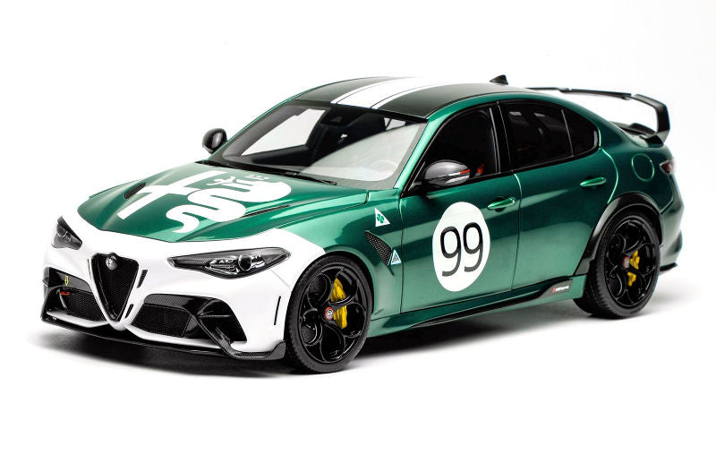 Alfa Romeo Giulia GTAm 2021 n°99 Racing Green 1:18-1