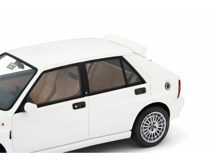 Lancia Delta HF Integrale Evo II 1992-94 Bianco 1:18-6