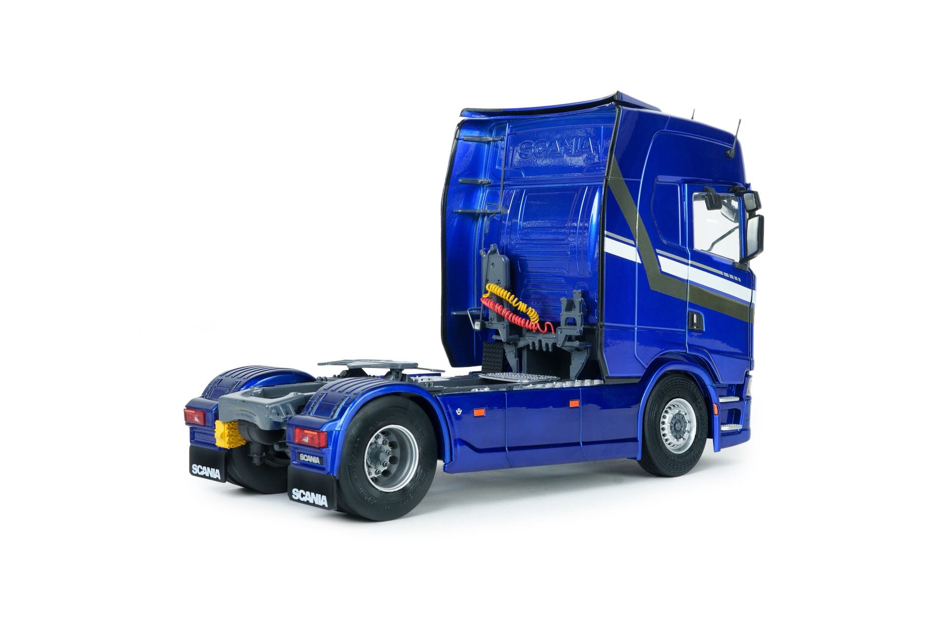 Scania 580S Highline 2023 Metallic Blue 1:18-5