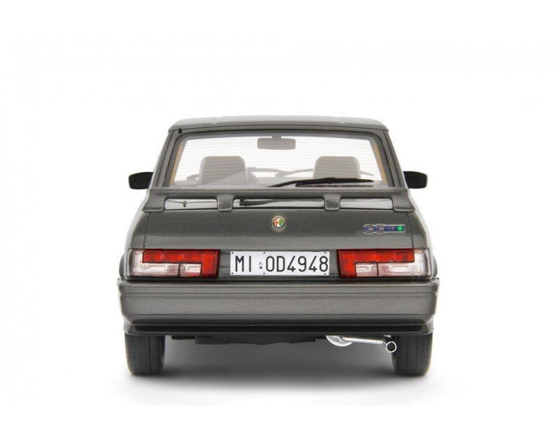 Alfa Romeo Alfa 33 1.7 Q.V. 1986 Grigio scuro metallizzato 1:18-15