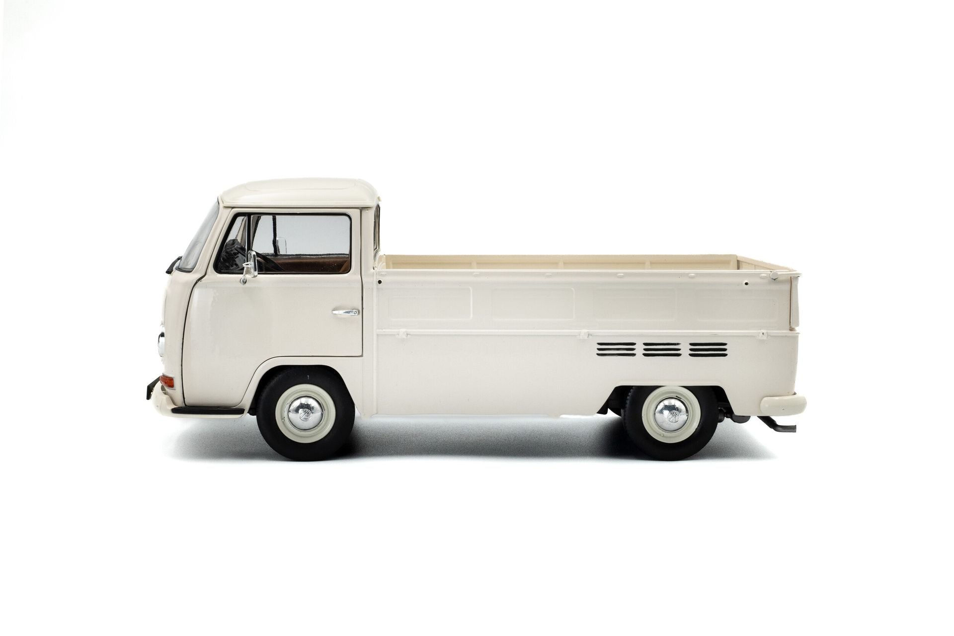 Volkswagen VW T2 Pick-Up "Porsche Racing" 1968 white 1:18-3