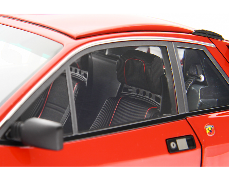 Lancia 037 Rally Stradale 1982 Rosso 1:12-11