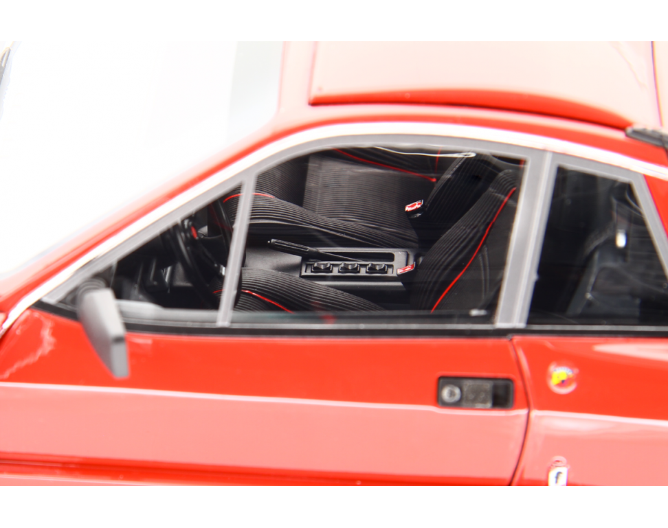 Lancia 037 Rally Stradale 1982 Rosso 1:12-12